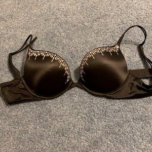 Victoria secret push-up bra